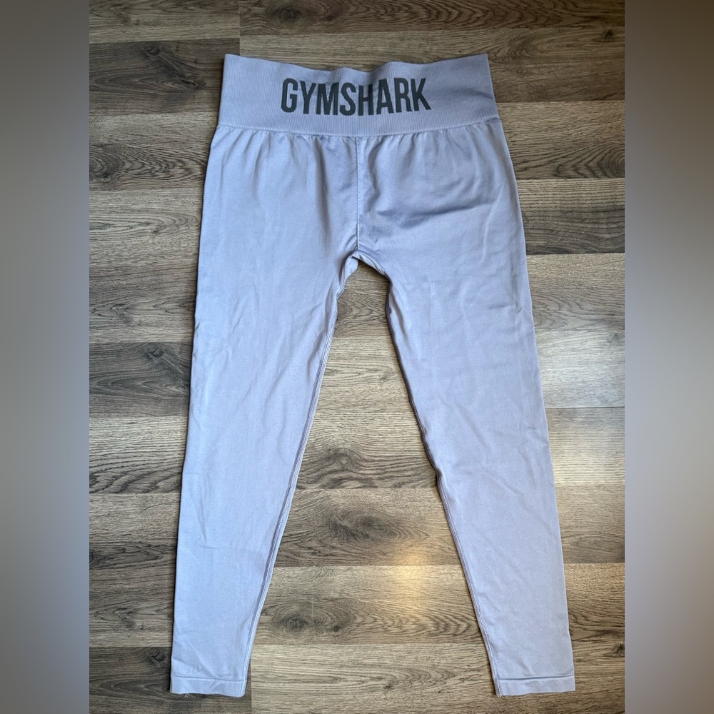 Gymshark Everyday Seamless Leggings in Light Gray/Lavender